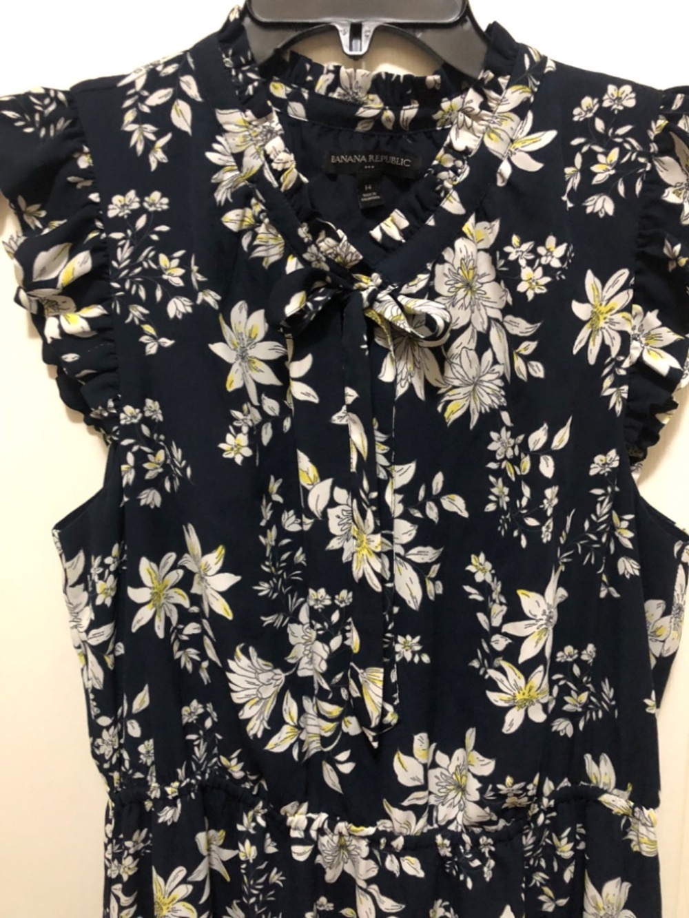 Banana Republic Size 14 floral dress navy blue white yellow tie neck ruffle - Picture 3 of 8